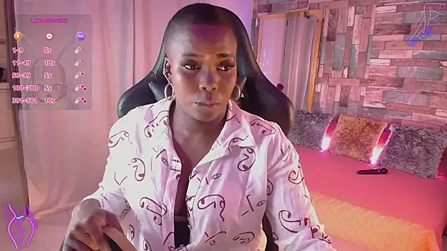 DashaSousaa online show from October 16, 2025, 3:13 pm