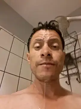 salchichon 69 online show from May 6, 2026, 6:08 am