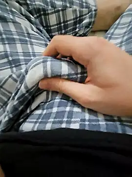 Snapshot of skiciyunis chatting on February 2, 2026, 7:12 pm skiciyunis online show from February 2, 2026, 7:12 pm