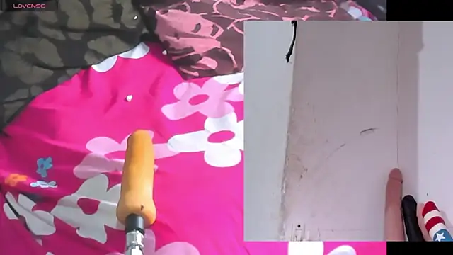 afroditacute15 online show from February 8, 2026, 5:49 pm