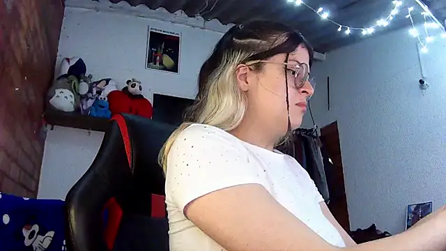 Emily  katz online show from March 21, 2025, 3:57 pm