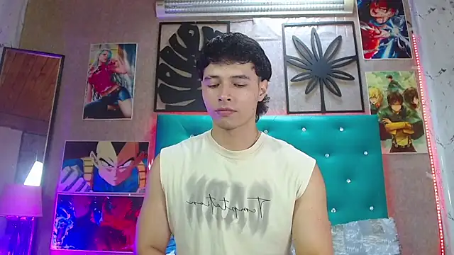 Snapshot of LiamAndrewzz chatting on October 18, 2025, 5:35 pm LiamAndrewzz online show from October 18, 2025, 5:35 pm