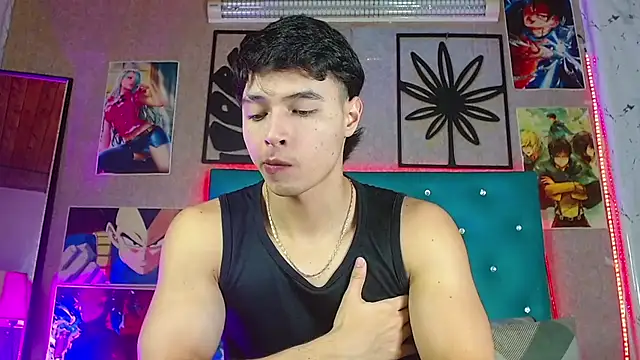 LiamAndrewzz online show from March 18, 2026, 4:15 am