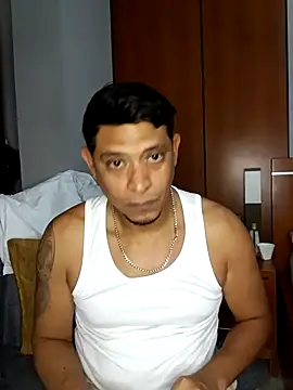 Snapshot of Odin-2121 chatting on February 23, 2025, 8:11 pm Odin-2121 online show from February 23, 2025, 8:11 pm