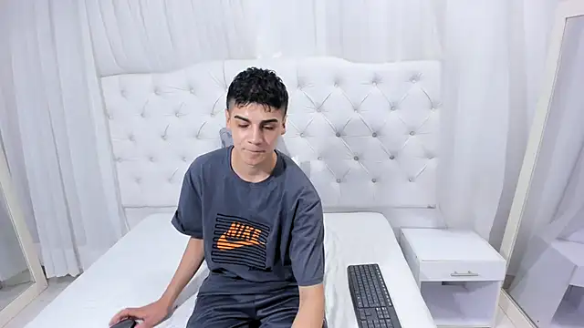 frank jhonsson online show from January 15, 2026, 5:05 pm