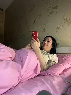 Naughtbaby 2025 online show from February 17, 2026, 12:18 am