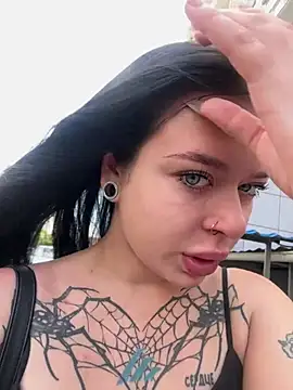 AlishaPrettyBlade online show from July 15, 2026, 4:51 am