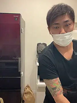 Snapshot of pierrot_0202 chatting on December 3, 2025, 9:18 am pierrot 0202 online show from December 3, 2025, 9:18 am