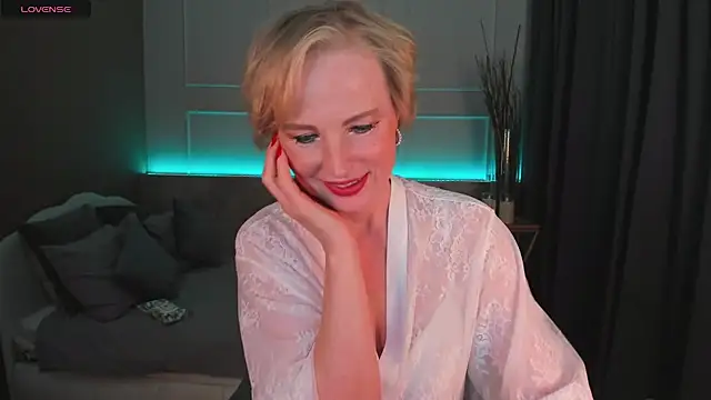 Sandra Kind online show from February 25, 2025, 11:41 am