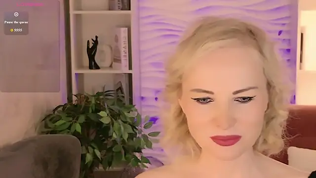 Sandra Kind online show from May 27, 2026, 5:37 am