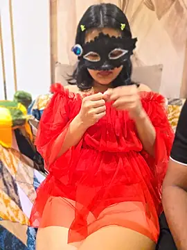 RealcoupleP online show from April 5, 2026, 7:22 pm