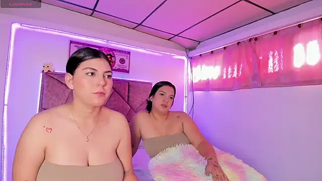 Cristal Smith20 online show from December 5, 2025, 12:47 pm