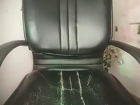 GOLDEN-BEAUTY online show from March 22, 2025, 3:41 am