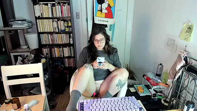 Rosiee69  online show from November 17, 2025, 9:42 pm