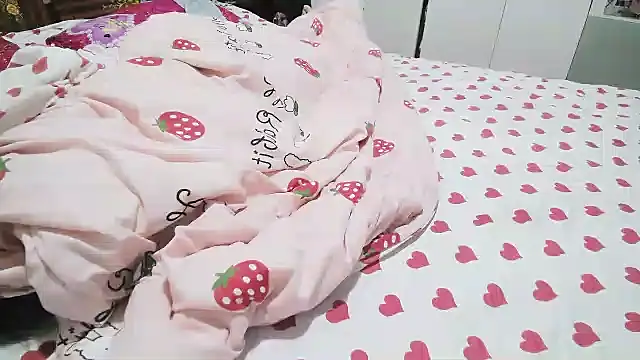 hebe-02 online show from September 13, 2025, 6:51 pm