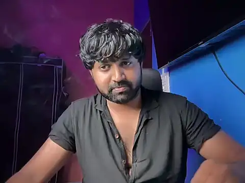 Snapshot of screwdrivertournevis3 chatting on October 24, 2025, 6:15 pm screwdrivertournevis3 online show from October 24, 2025, 6:15 pm