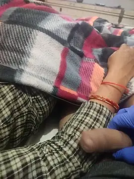 indian couple4 online show from December 15, 2025, 5:06 pm