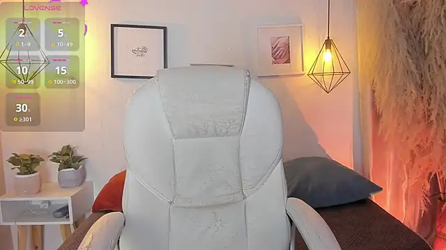 iiangel  online show from October 2, 2025, 3:13 am