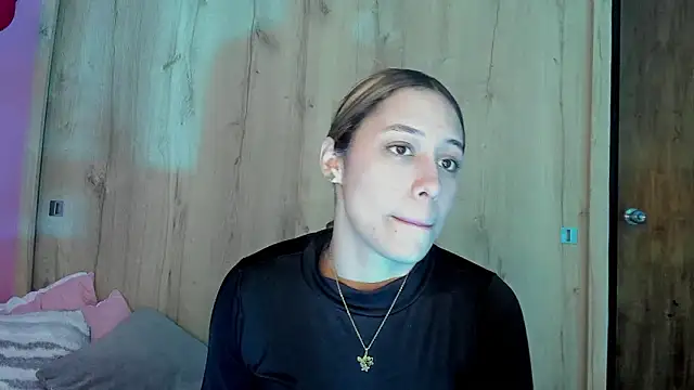 TANIA 06 online show from March 8, 2026, 2:04 am