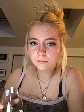 Blondie Sofia Essexbabe online show from March 21, 2025, 11:23 pm