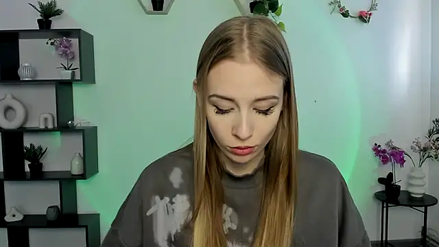 Snapshot of AnnNorriss chatting on March 5, 2025, 10:55 am AnnNorriss online show from March 5, 2025, 10:55 am