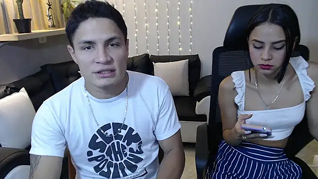 Snapshot of SaraClub_JY chatting on March 12, 2025, 8:41 pm SaraClub JY online show from March 12, 2025, 8:41 pm