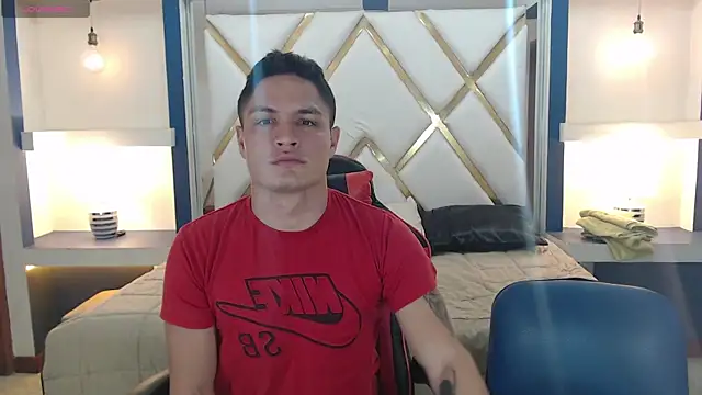 Snapshot of SaraClub_JY chatting on October 14, 2025, 11:05 pm SaraClub JY online show from October 14, 2025, 11:05 pm