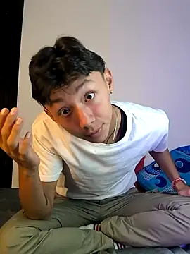 Snapshot of Andres_Sebas chatting on February 24, 2025, 3:42 pm Andres Sebas online show from February 24, 2025, 3:42 pm