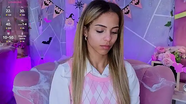 EmmyCortez online show from October 30, 2025, 11:44 am