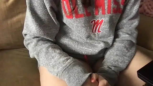 ashleighpink online show from February 5, 2026, 6:23 pm