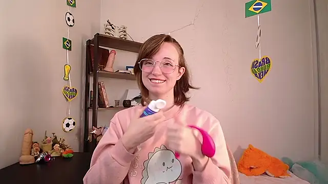 Elise Nyx online show from June 9, 2026, 11:55 am