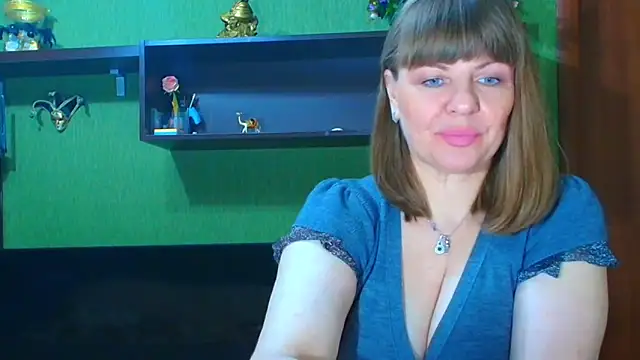 Snapshot of VeronikawGold chatting on November 12, 2025, 4:29 pm VeronikawGold online show from November 12, 2025, 4:29 pm