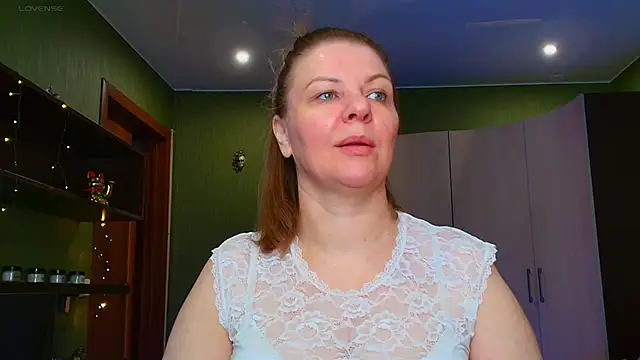 VeronikawGold online show from June 4, 2026, 3:34 am