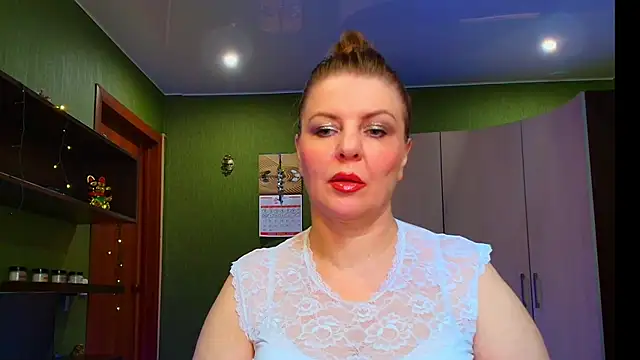 VeronikawGold online show from June 9, 2026, 4:46 am