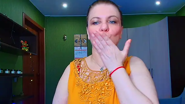 VeronikawGold online show from June 12, 2026, 3:05 am