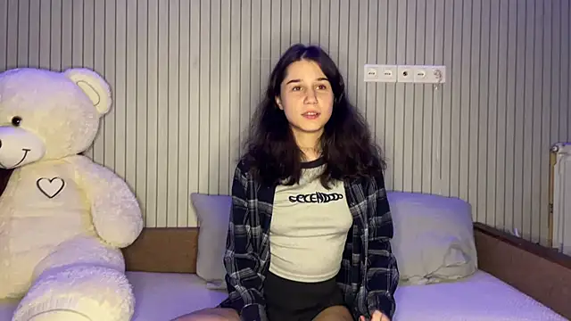 baby lesi online show from March 13, 2026, 6:47 pm