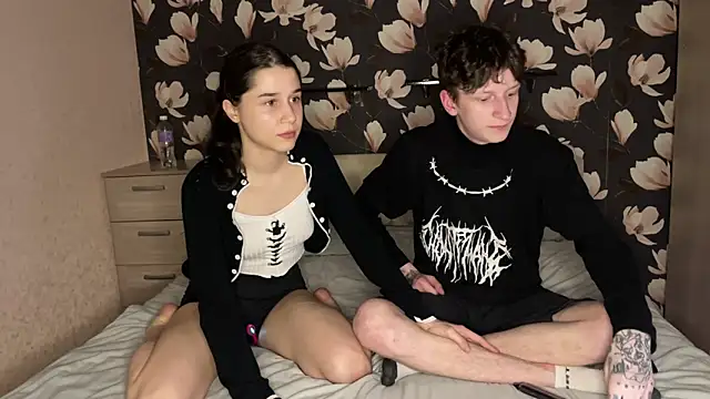 baby lesi online show from April 2, 2026, 6:27 pm