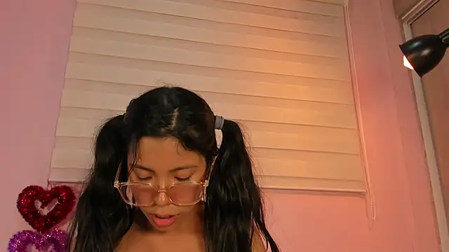 emily sweett24 online show from March 21, 2025, 9:45 pm