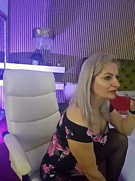 Snapshot of LadyTouch chatting on February 6, 2026, 11:52 pm LadyTouch online show from February 6, 2026, 11:52 pm