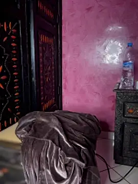 Marilyn Monroee online show from April 24, 2026, 11:51 pm