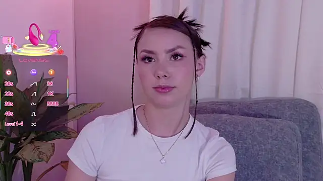 Snapshot of Celeste_99 chatting on March 19, 2026, 2:48 am Celeste 99 online show from March 19, 2026, 2:48 am