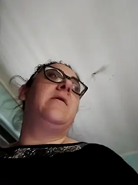 Dolcecurvy online show from February 19, 2026, 2:46 pm