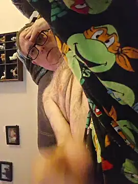 Snapshot of Smallone327 chatting on February 22, 2026, 6:57 am Smallone327 online show from February 22, 2026, 6:57 am