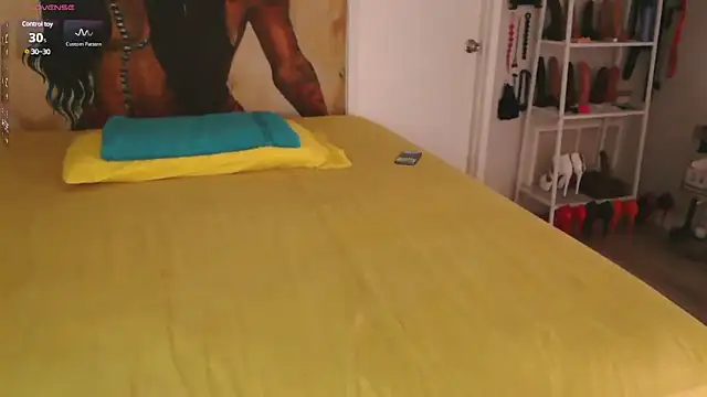 Queenanitadix online show from March 22, 2025, 10:37 pm