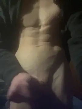 Snapshot of cazzone912025 chatting on April 6, 2026, 12:39 pm cazzone912025 online show from April 6, 2026, 12:39 pm