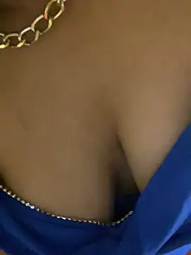 Snapshot of isha_sassy chatting on March 11, 2025, 6:19 pm isha sassy online show from March 11, 2025, 6:19 pm