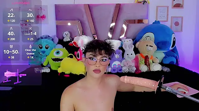 femboy-20 online show from March 1, 2025, 3:21 am