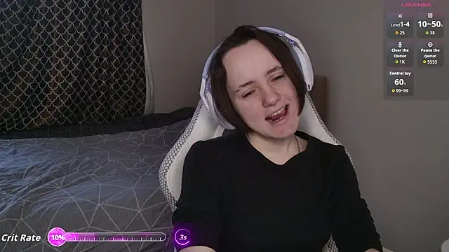 Luna Loveee online show from March 14, 2026, 3:56 am