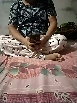 Snapshot of sharnjit299 chatting on September 9, 2025, 4:39 pm sharnjit299 online show from September 9, 2025, 4:39 pm