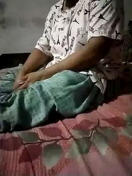 Snapshot of sharnjit299 chatting on October 18, 2025, 4:41 pm sharnjit299 online show from October 18, 2025, 4:41 pm